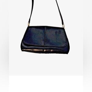 Purse Liz Claiborne Navy Blue Shoulder Strap Closure Interior Zipper Pocket